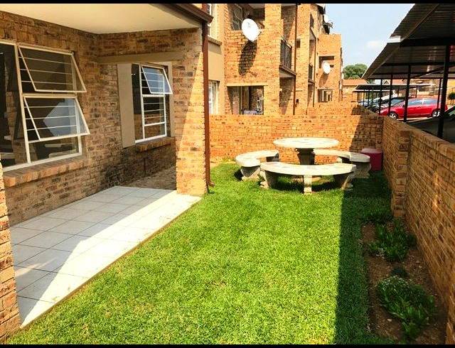 2 BEDROOM APARTMENT FOR SALE IN HONEYDEW
